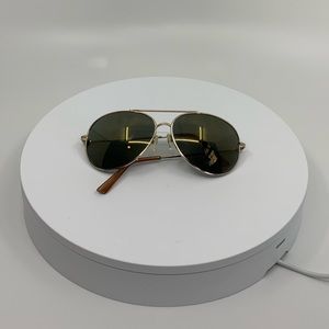 Aviator Style Sunglasses
